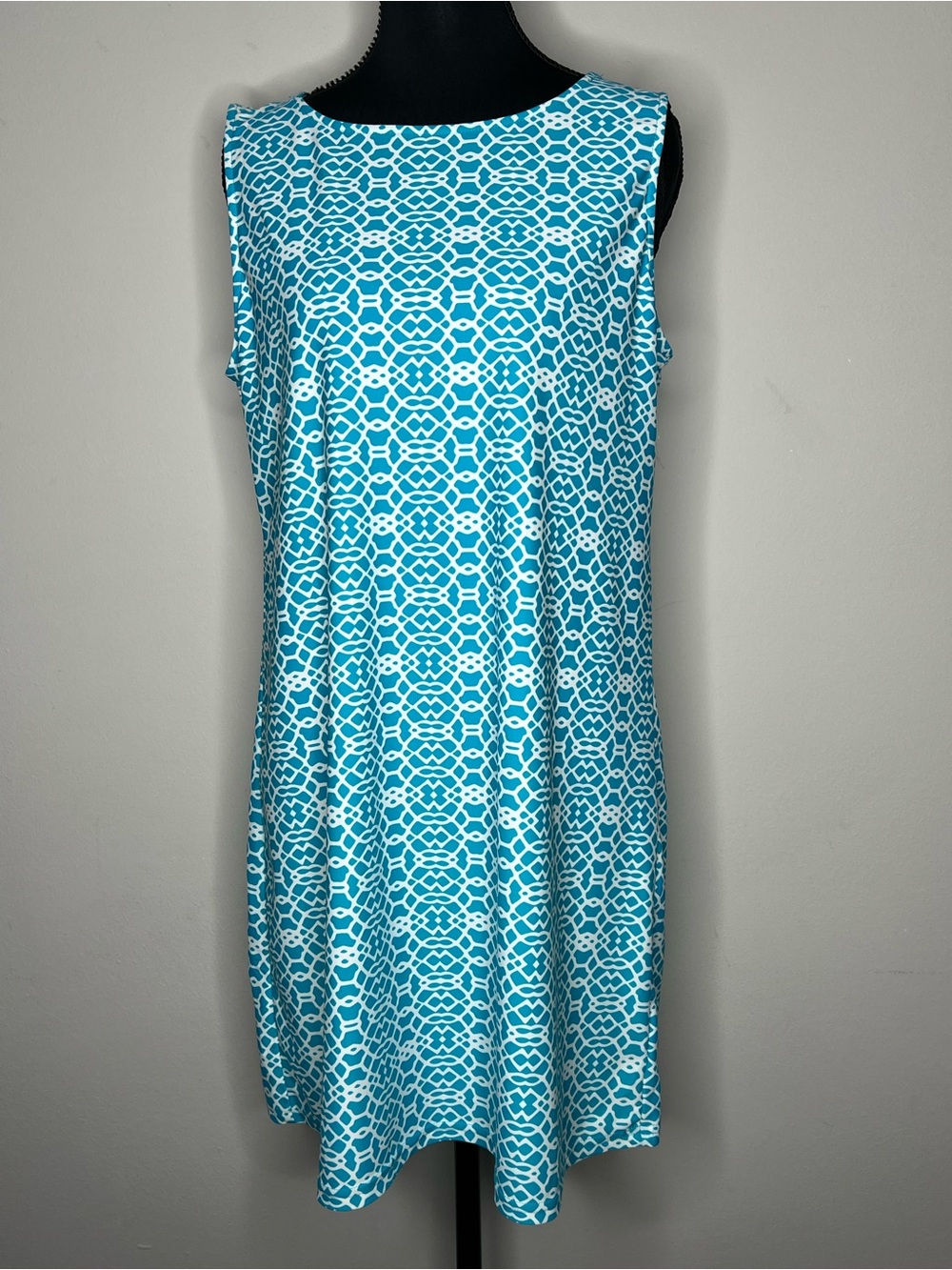 Aryeh 🦁 Teal & White Geometric Print Shift Dress Medium Soft Cool Fabric Summer